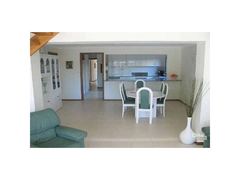 1 Alma Street, Broadbeach Waters QLD 4218