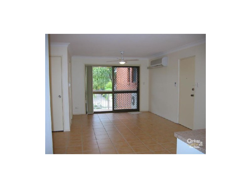 4/13 Duet Drive, Mermaid Waters QLD 4218