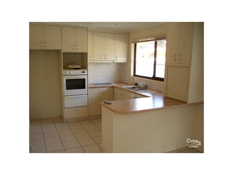 10 Helm Court, Mermaid Waters QLD 4218