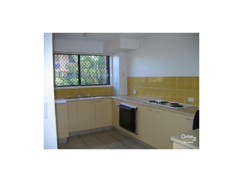 1/7 Christina Court, Mermaid Waters QLD 4218