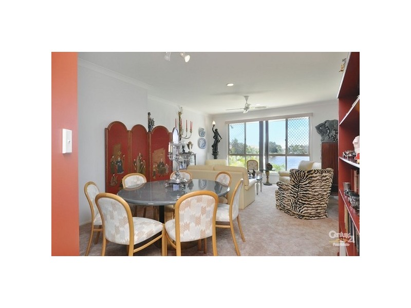89 Cassowary Drive, Burleigh Waters QLD 4220