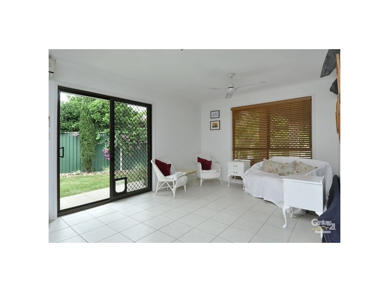 23 Long Island Court, Mermaid Waters QLD 4218