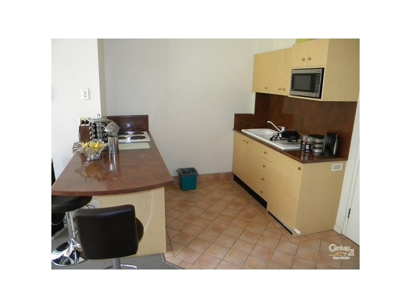 8/210 Surf Parade, Surfers Paradise QLD 4217