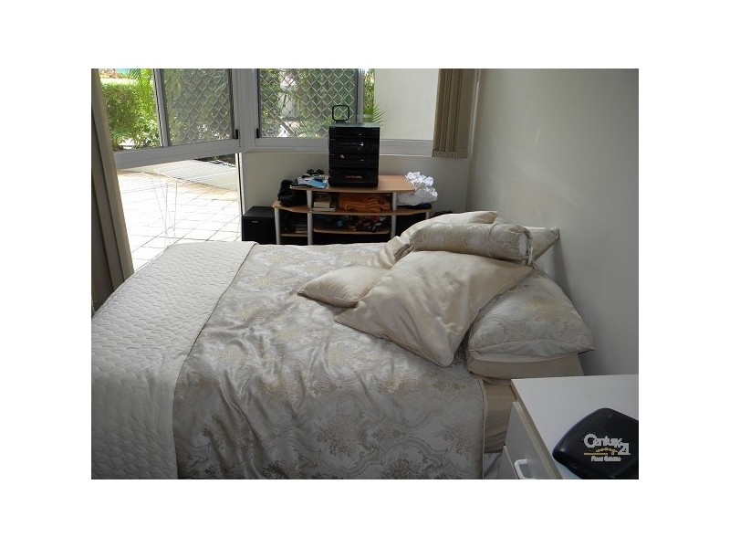 8/210 Surf Parade, Surfers Paradise QLD 4217