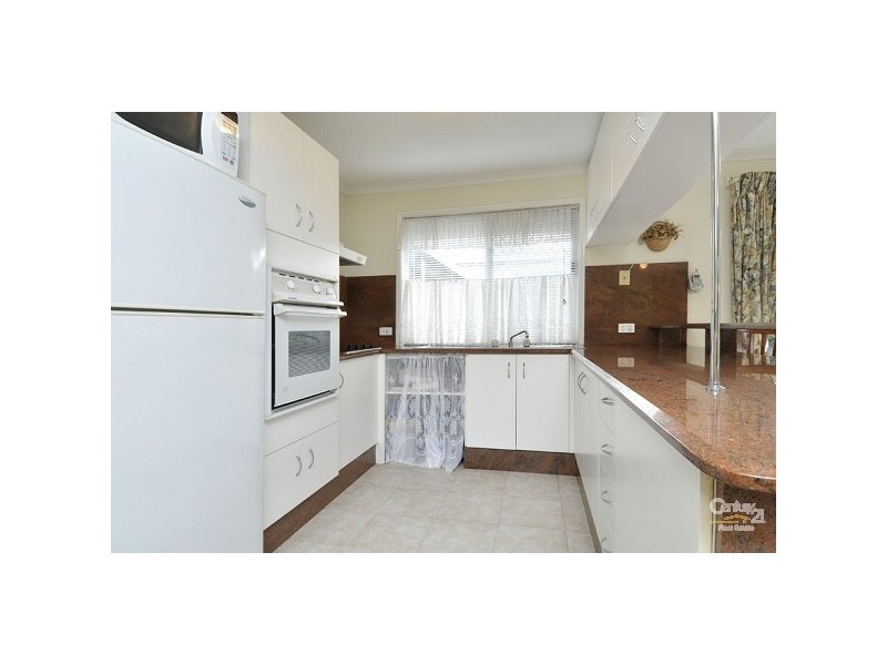 29 Cumberland Drive, Varsity Lakes QLD 4227