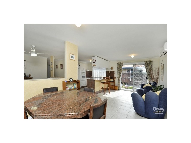 29 Cumberland Drive, Varsity Lakes QLD 4227