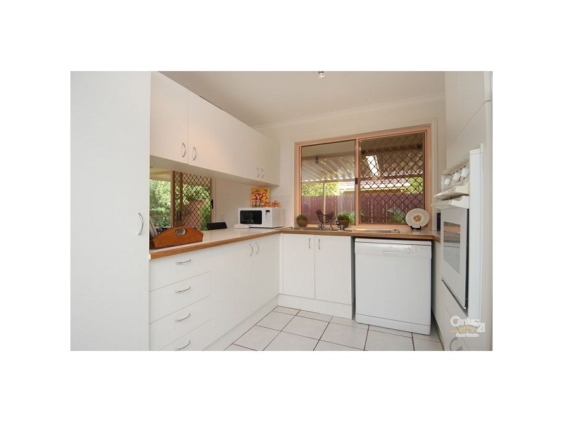 42 Southlake Drive, Varsity Lakes QLD 4227