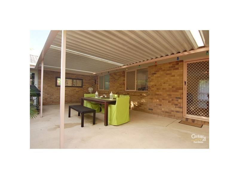 42 Southlake Drive, Varsity Lakes QLD 4227