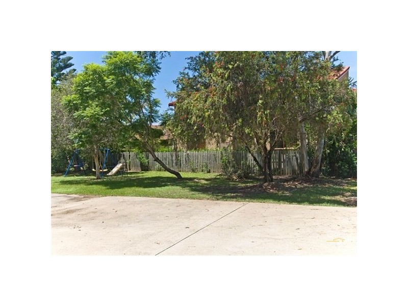 4/6 Duet Drive, Mermaid Waters QLD 4218