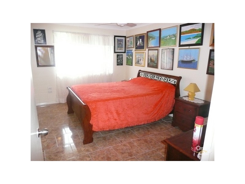 8 Sequana Avenue, Mermaid Waters QLD 4218