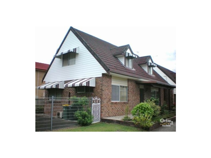 1/6 Christina Court, Mermaid Waters QLD 4218