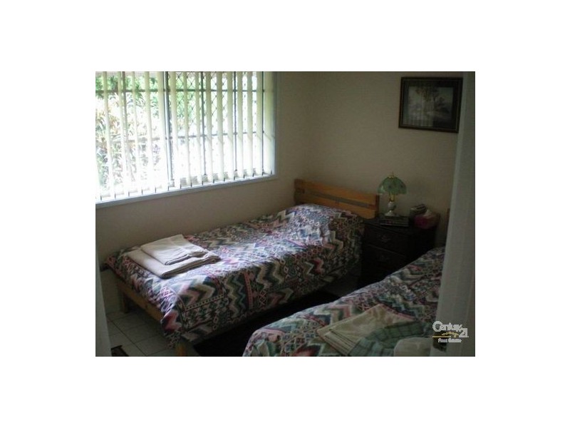 1/6 Christina Court, Mermaid Waters QLD 4218