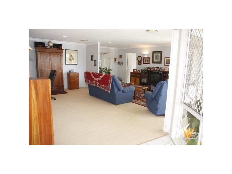 17 Wedgebill Parade, Burleigh Waters QLD 4220