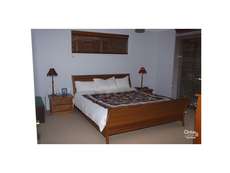 17 Wedgebill Parade, Burleigh Waters QLD 4220