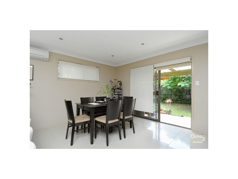 69 Surf Street, Mermaid Waters QLD 4218