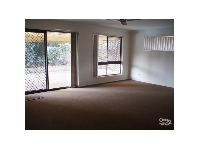 66 Volante Crescent, Mermaid Waters QLD 4218