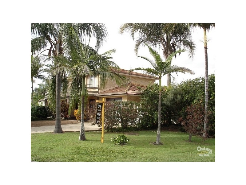 2/30 McCaw Avenue, Miami QLD 4220