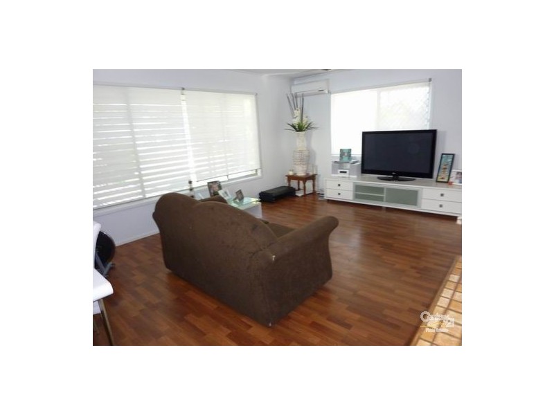 53 Dolphin Avenue, Mermaid Beach QLD 4218