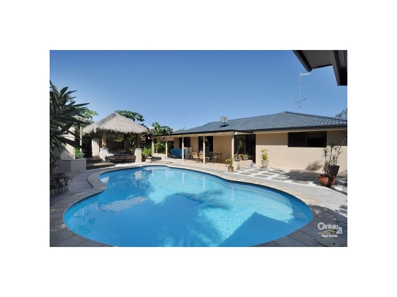 292 Rio Vista Blvd, Mermaid Waters QLD 4218