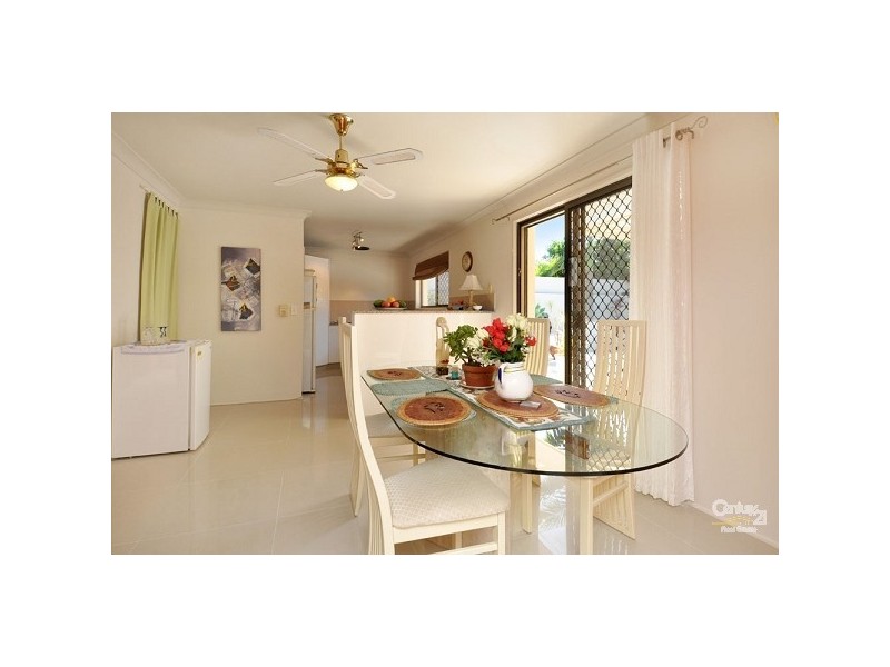 292 Rio Vista Blvd, Mermaid Waters QLD 4218