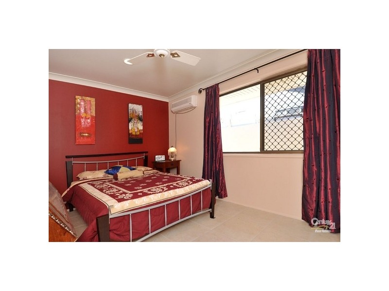 292 Rio Vista Blvd, Mermaid Waters QLD 4218