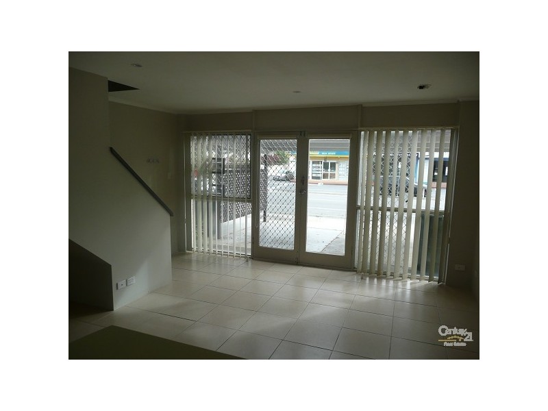 1/2 Sunshine Bvd, Broadbeach Waters QLD 4218