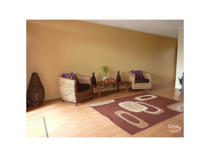 2/48 Oceanic Drive, Mermaid Waters QLD 4218