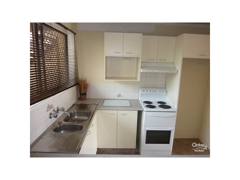 2/48 Oceanic Drive, Mermaid Waters QLD 4218