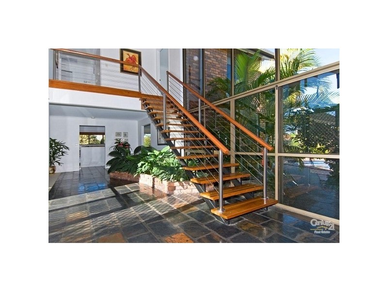 18 Alma Street, Broadbeach Waters QLD 4218