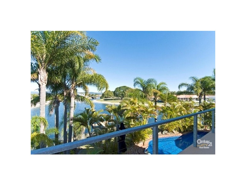 18 Alma Street, Broadbeach Waters QLD 4218