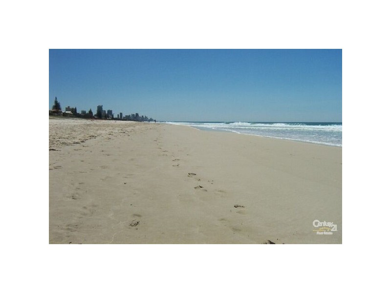 16 Riviera Road, Miami QLD 4220