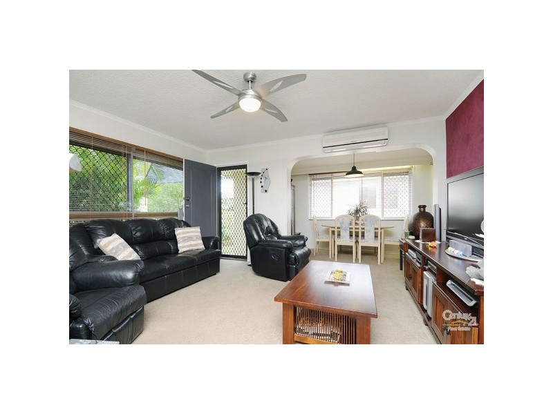 19 Lesley Avenue, Miami QLD 4220