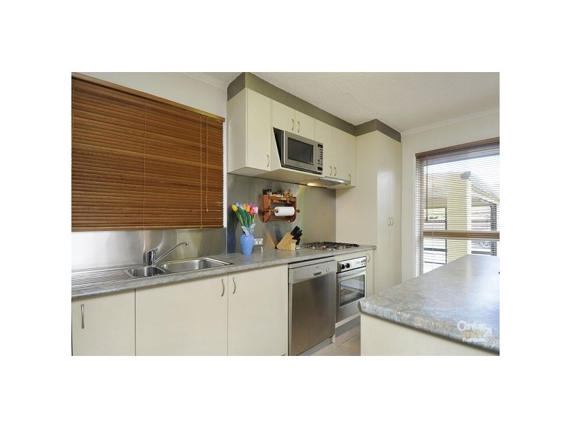 19 Lesley Avenue, Miami QLD 4220