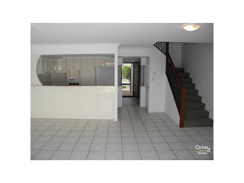 2214 Gold Coast Highway, Mermaid Waters QLD 4218