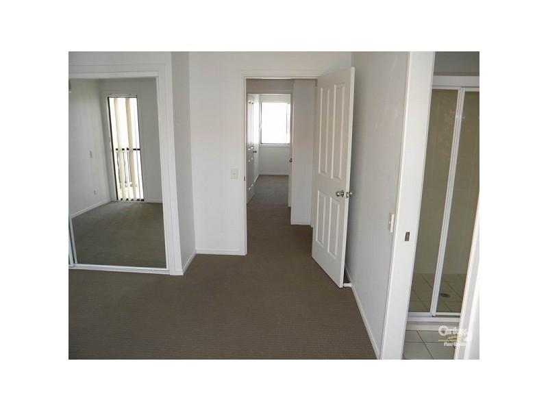 2214 Gold Coast Highway, Mermaid Waters QLD 4218