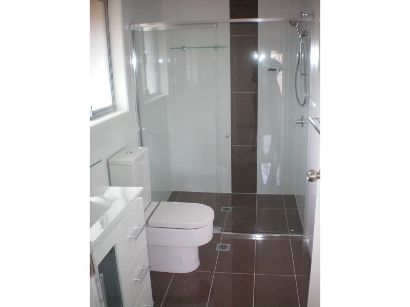 33 Gretel Drive, Mermaid Waters QLD 4218