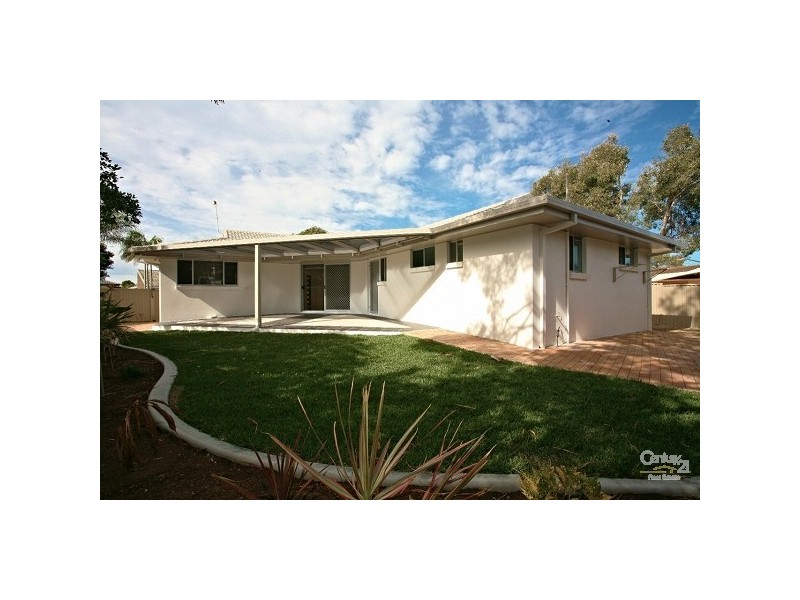 33 Gretel Drive, Mermaid Waters QLD 4218