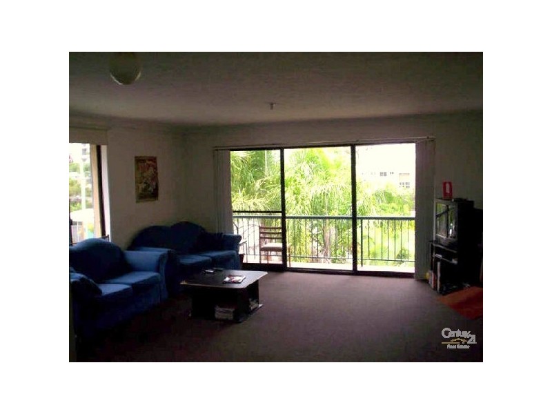 7/14 First Avenue, Broadbeach QLD 4218