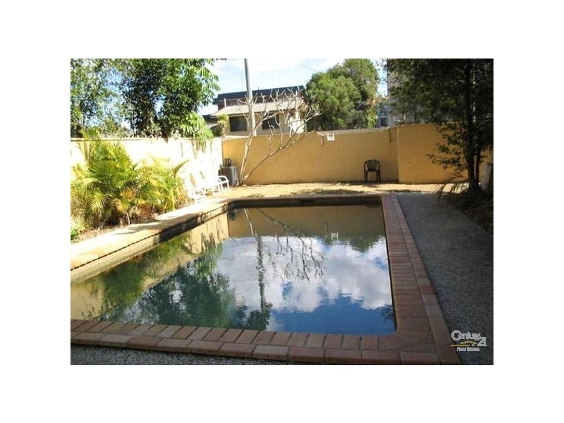 7/14 First Avenue, Broadbeach QLD 4218