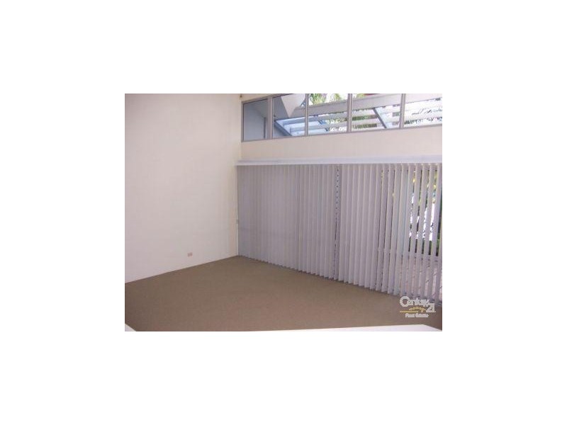 142/125 Santa Cruz Blvd, Clear Island Waters QLD 4226