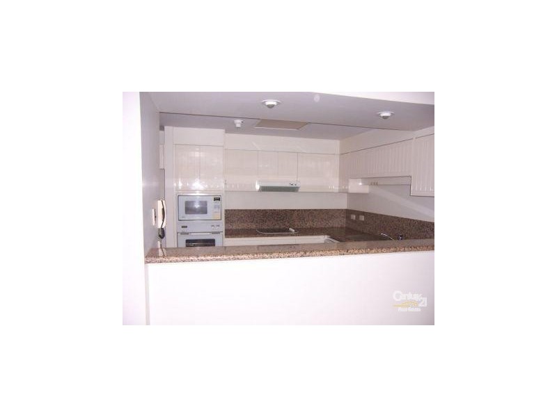 142/125 Santa Cruz Blvd, Clear Island Waters QLD 4226