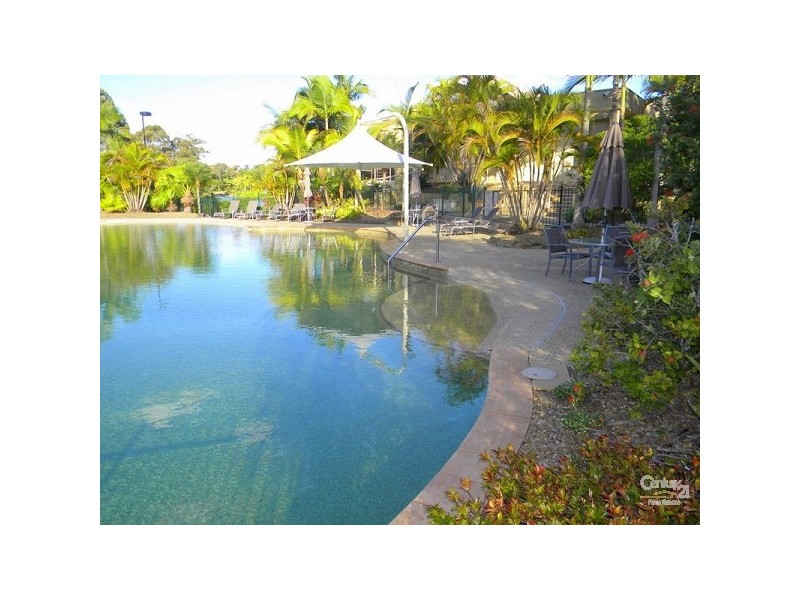 142/125 Santa Cruz Blvd, Clear Island Waters QLD 4226