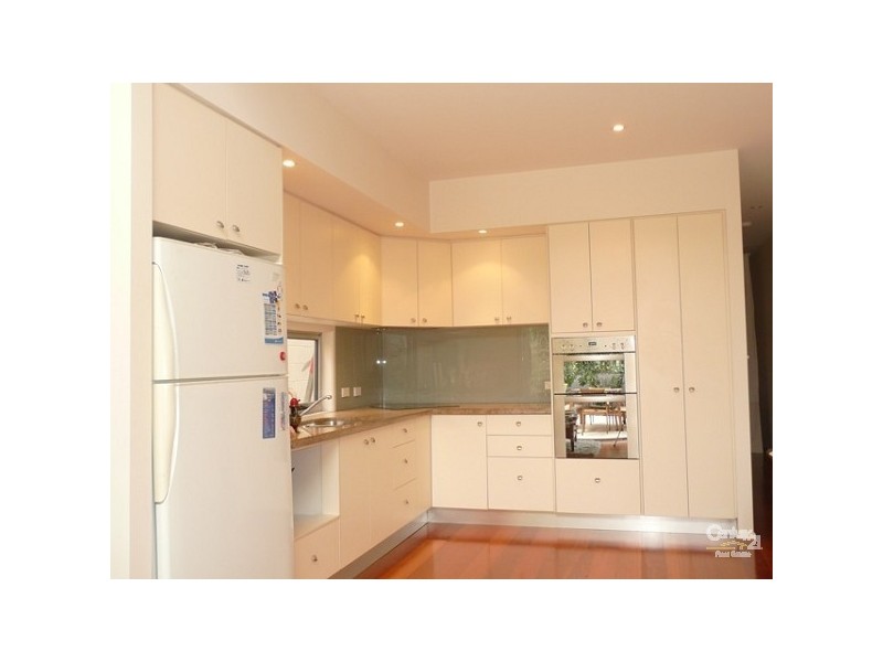 1/105 Dolphin Avenue, Mermaid Beach QLD 4218