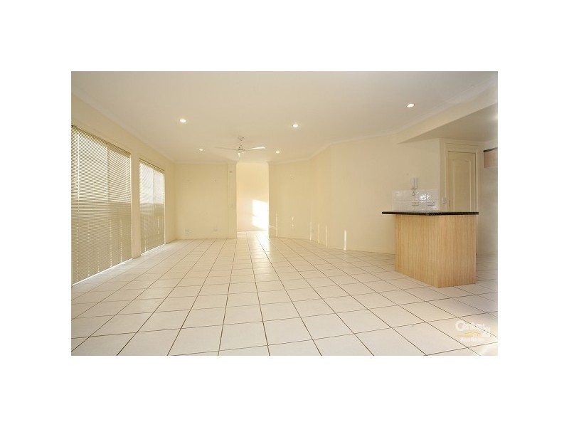 1/94 – 2/94 Sunshine Parade, Miami QLD 4220