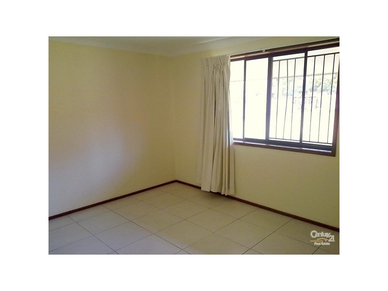 2/28 Hokitika, Broadbeach Waters QLD 4218