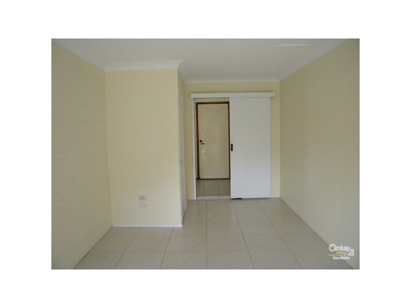 2/28 Hokitika, Broadbeach Waters QLD 4218