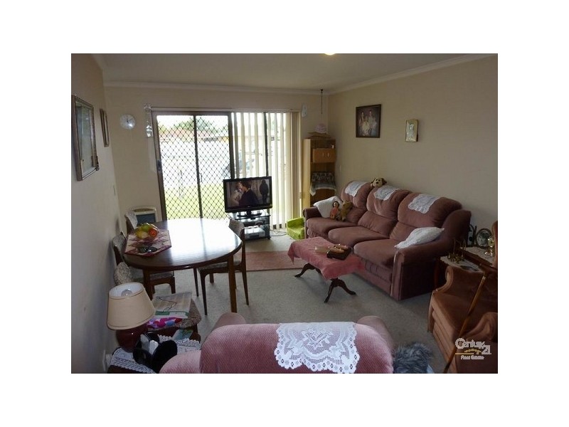 2/56 Oceanic Drive, Mermaid Waters QLD 4218