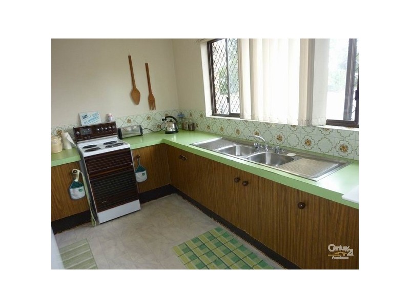 2/56 Oceanic Drive, Mermaid Waters QLD 4218