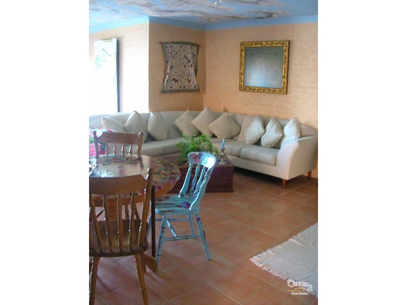 2/3 Jodie Court, Mermaid Waters QLD 4218