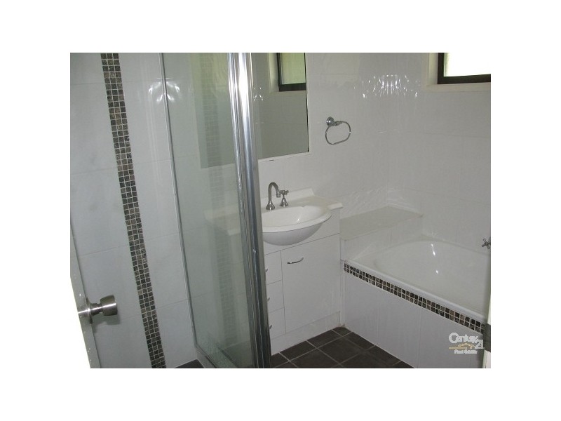 4 Satellite Court, Mudgeeraba QLD 4213